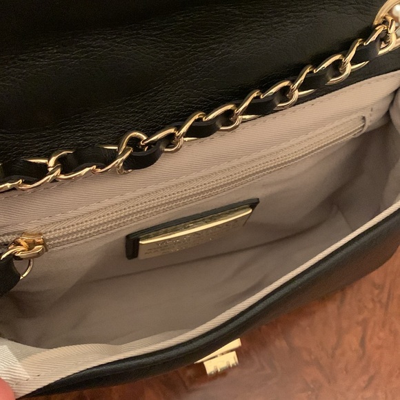 Valentino Leather Shoulder Bag Gold/Leather Chain - Picture 3 of 12